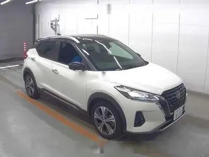 2022 NISSAN KICKS
