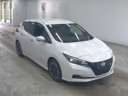 2023 NISSAN LEAF