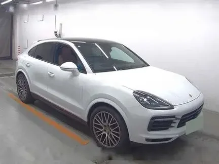 2022 PORSCHE CAYENNE